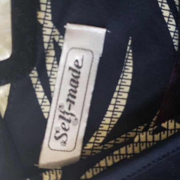 Vintage midi dress with built in vest and waist tie. Navy with cream floral med - Picture 10 of 12